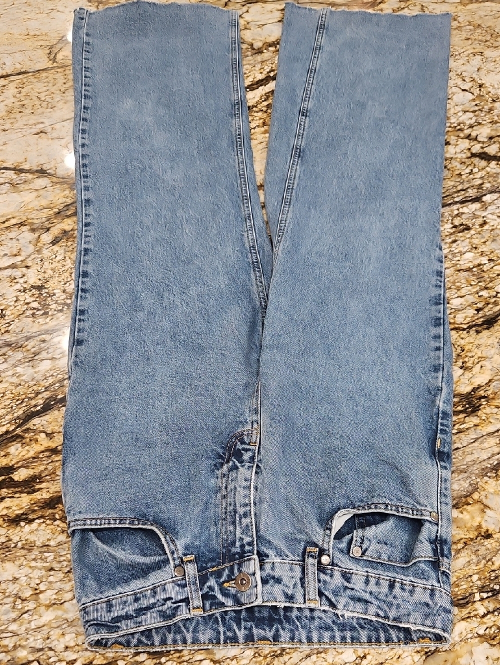 RAGGED Jeans Women's Classic Men's Blue Denim Jeans. Size 26, Inseam 30" Rise 10